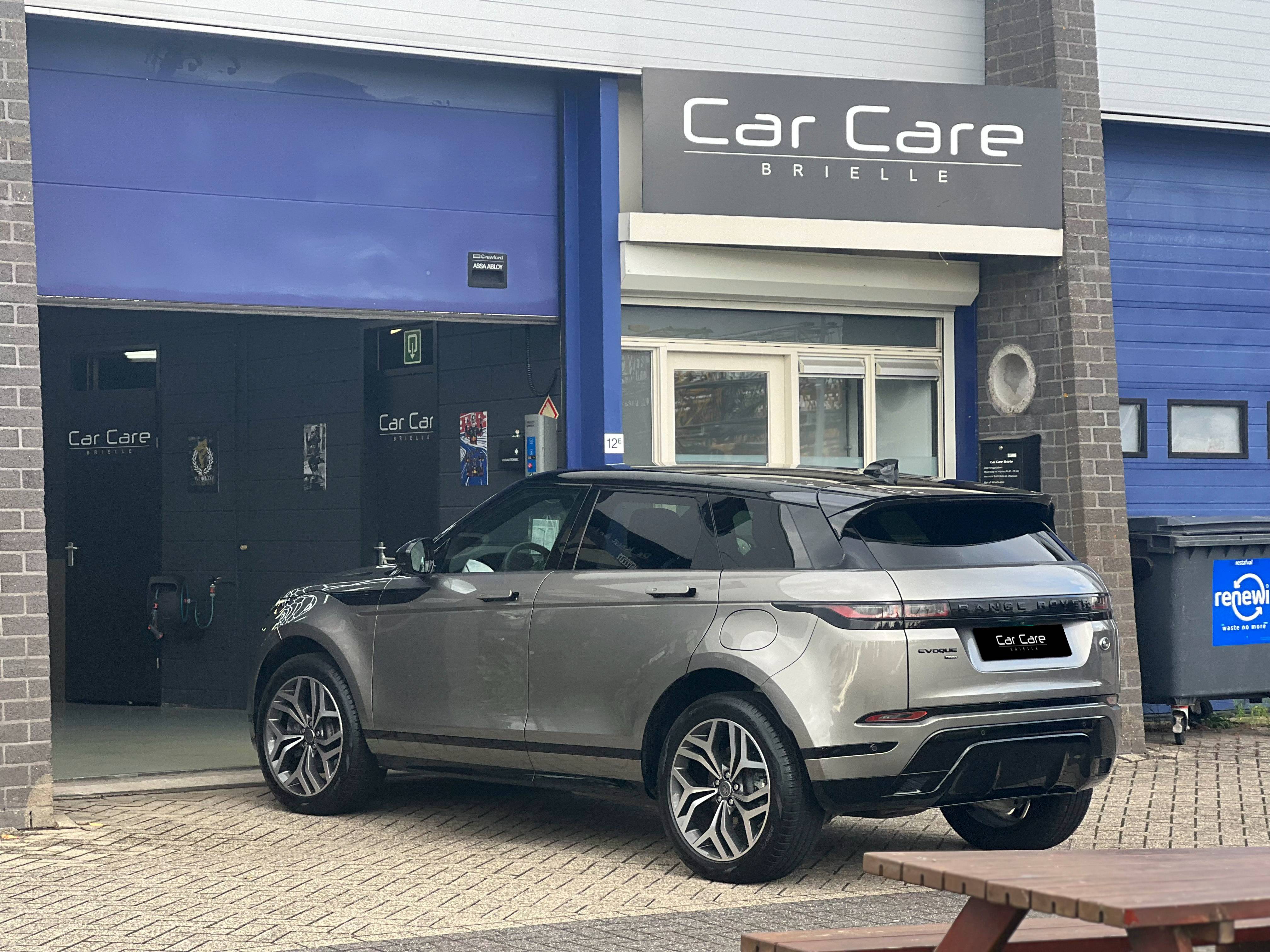 Grijze Range Rover